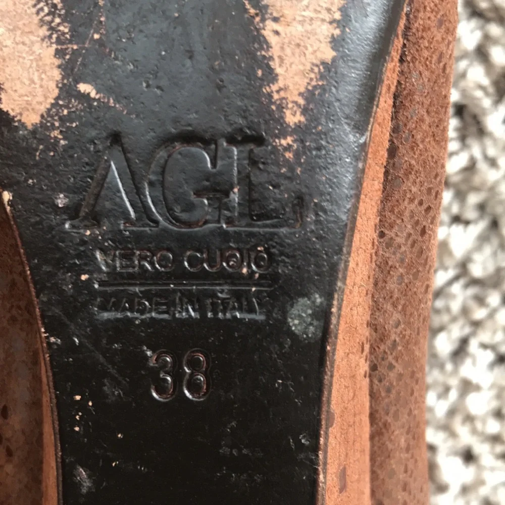 Attilio Giusti Leombruni Cap toe wedges size 38 EU 8 US